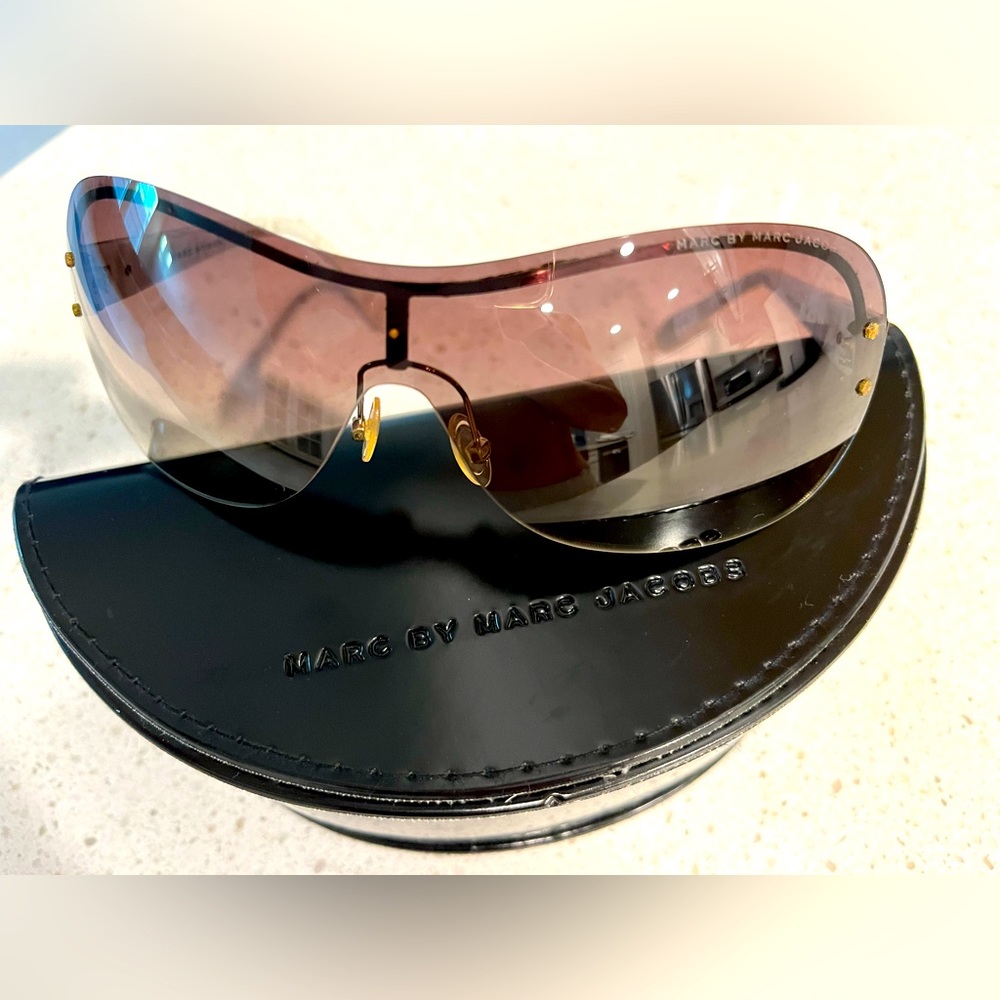 Michael Kors Sunglasses with case